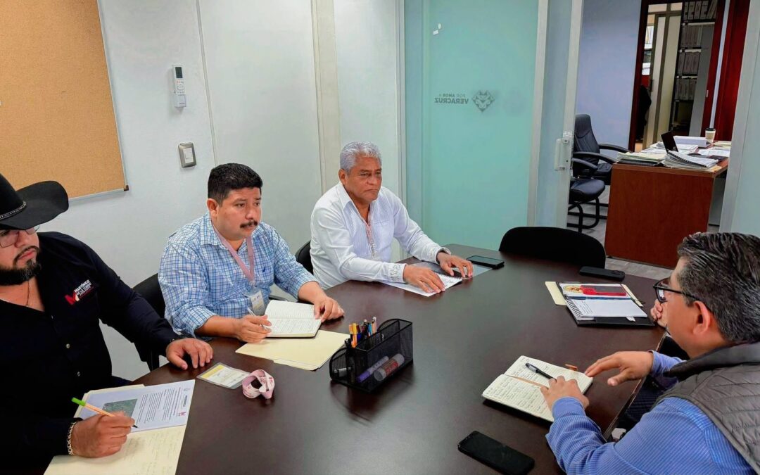 REUNIÓN DE TRABAJO EN LA SIOP PARA FORTALECER EL BACHEO EN NUESTRO MUNICIPIO